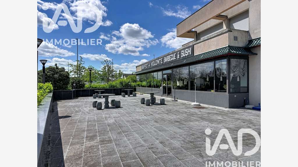 Vente murs commerciaux + logement à Gien