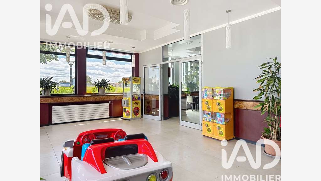 Vente murs commerciaux + logement à Gien