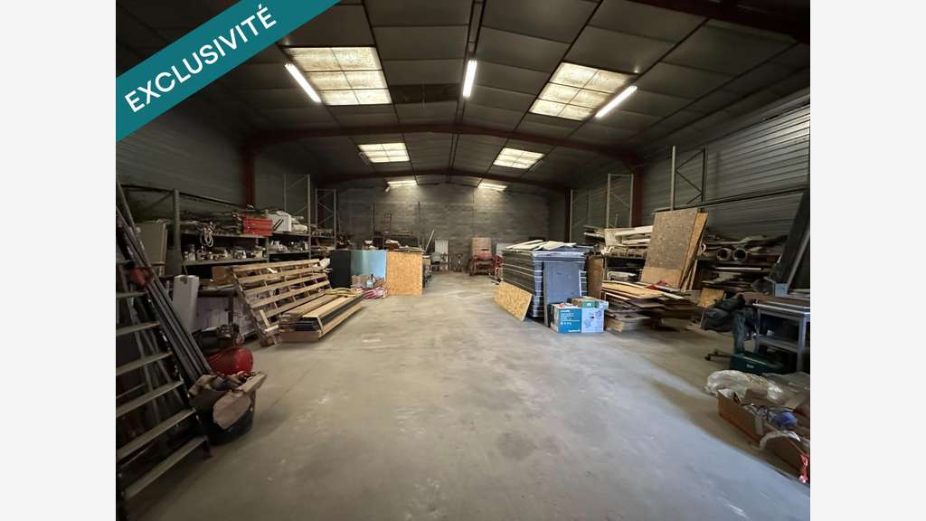 Vente bâtiment de stockage bureau de 330m² à Gien