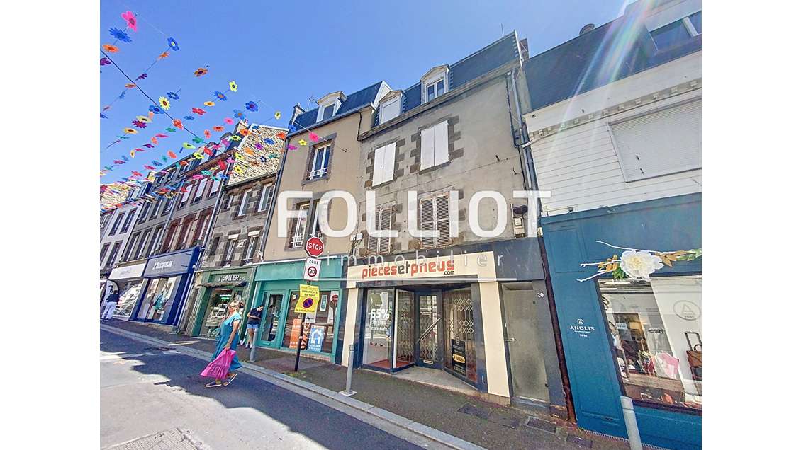 Vente murs commerciaux 85m² à Granville centre