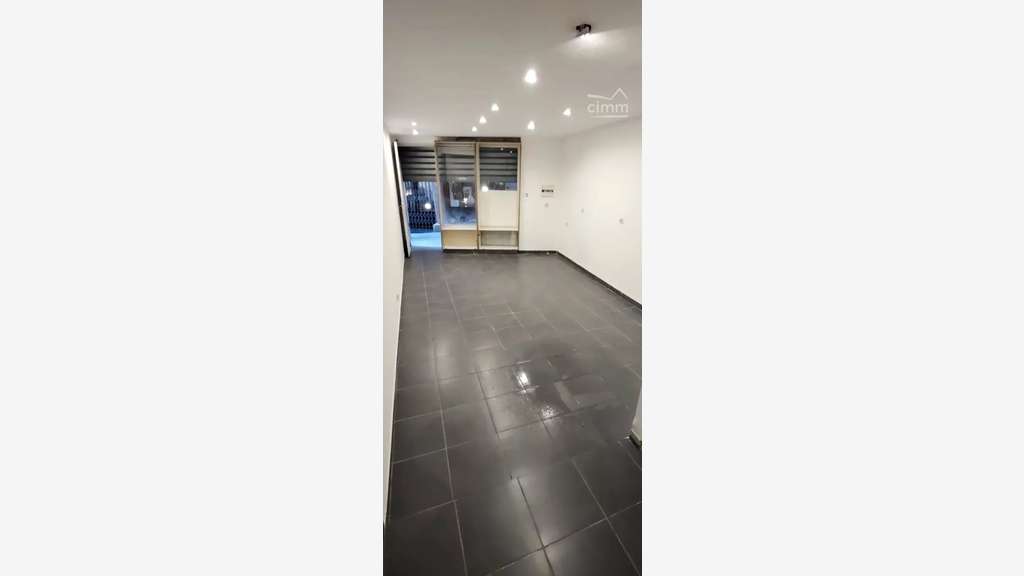 Vente murs local 20m² refait à neuf à Grasse