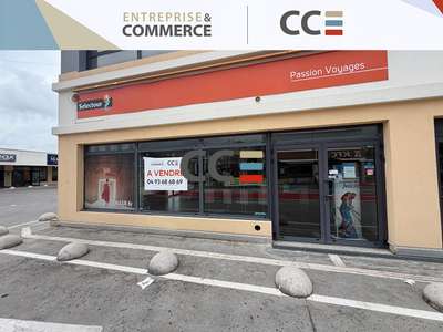 Murs à vendre 55m² à Grasse Zone AXE 85 