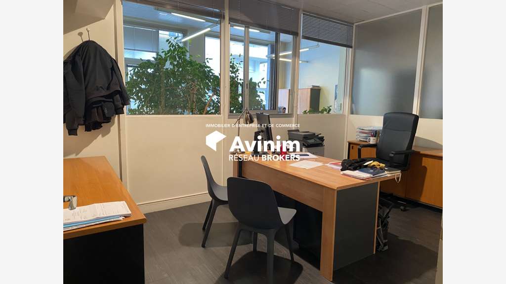 A vendre murs commerciaux 116,67m² Ampère Grenoble