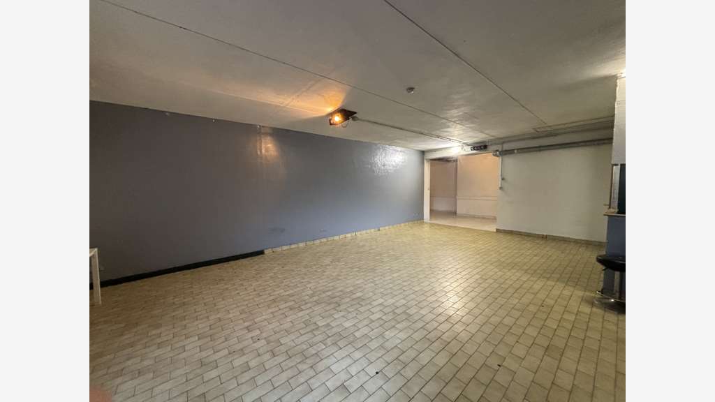 AV bureaux 118m² avec parking Grenoble axe passant