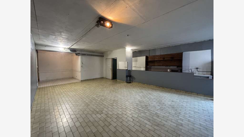 AV bureaux 118m² avec parking Grenoble axe passant