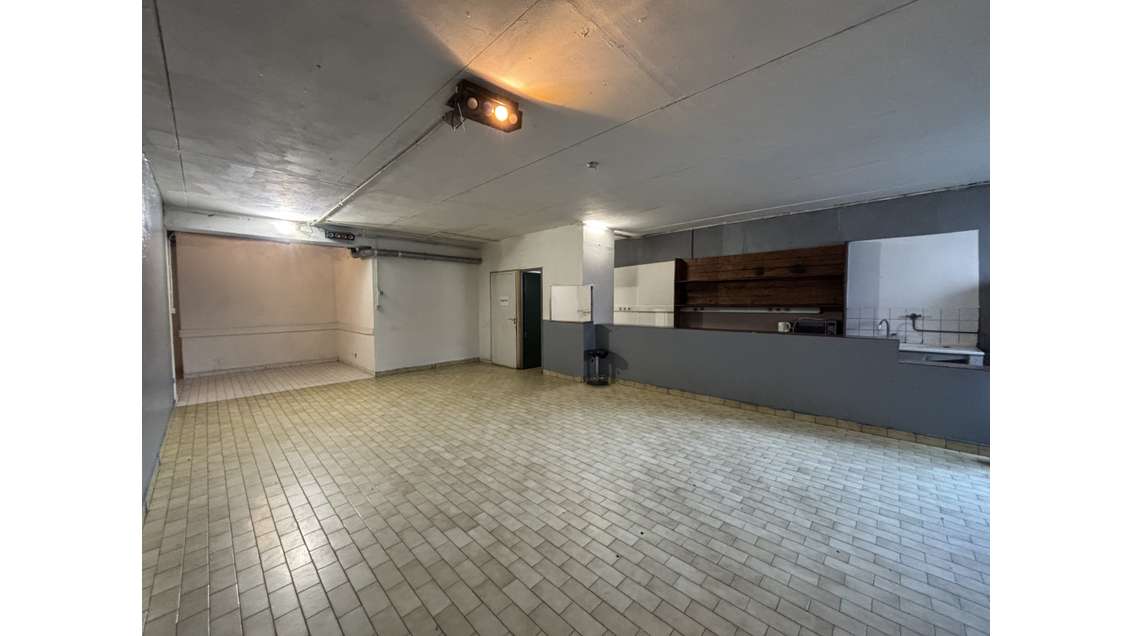 AV bureaux 118m² avec parking Grenoble axe passant