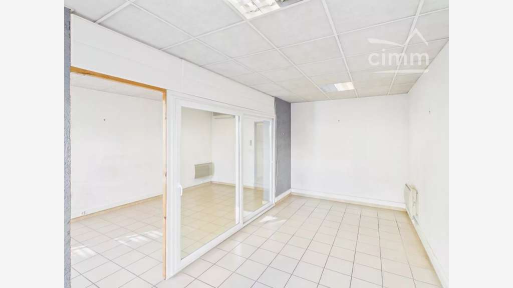 Vente local 73m² Av Jean Perrot à Grenoble