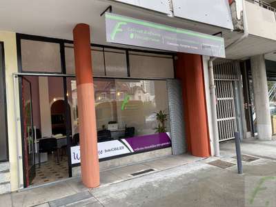 A vendre local commercial de 56m² à Grenoble