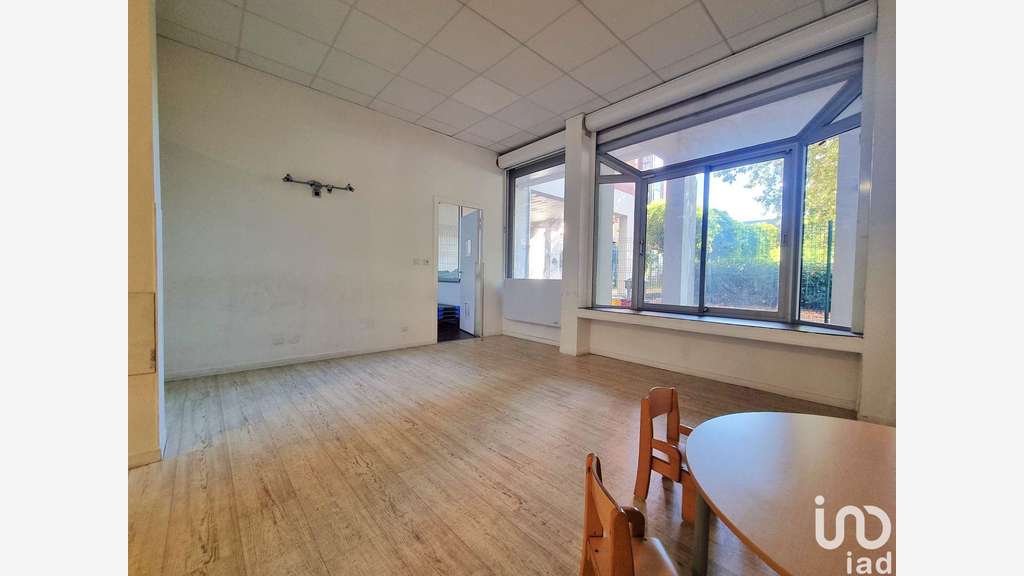 Vente murs idéal micro crèche à Grenoble Hoche