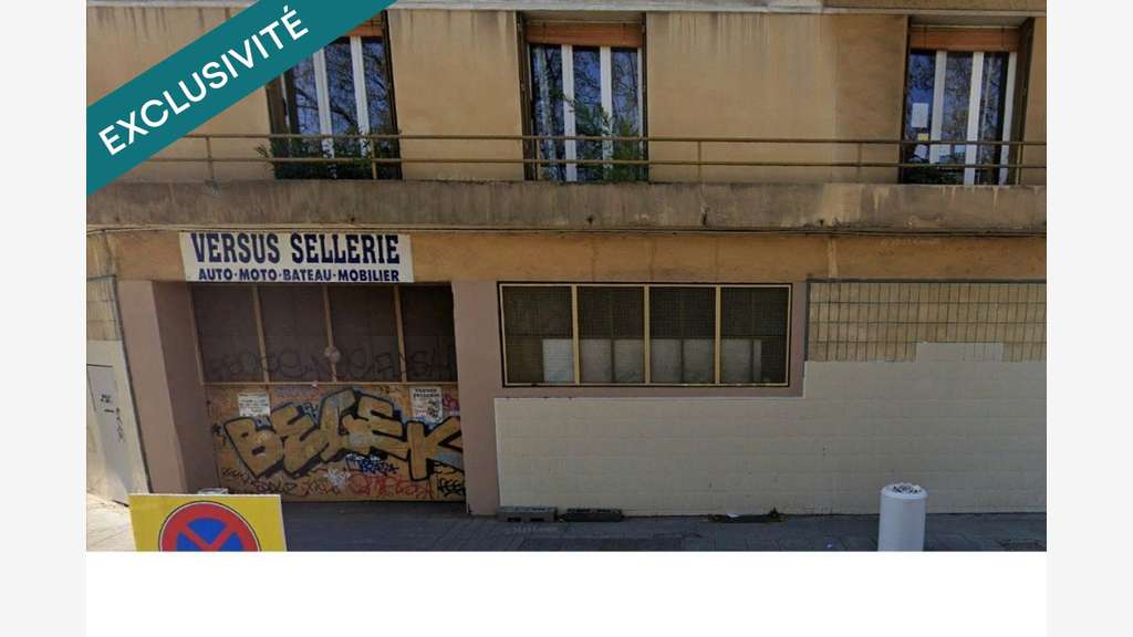 LOCAL COMMERCIAL 240 m² PLACE SAINT BRUNO