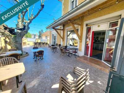 Au coeur de MORESTEL - Murs de restaurant 183 m² 