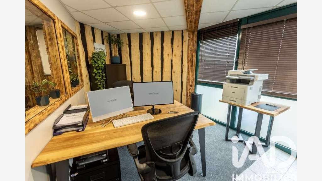 Vente bureaux rénovés 106m² à Grésy-sur-Aix