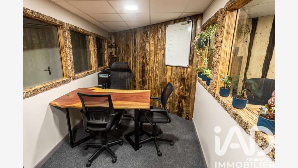 Vente bureaux rénovés 106m² à Grésy-sur-Aix