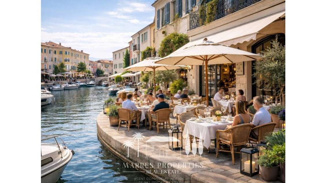 Local restauration avec terrasses à Port Grimaud