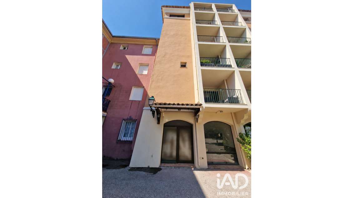 Local commercial à Grimaud