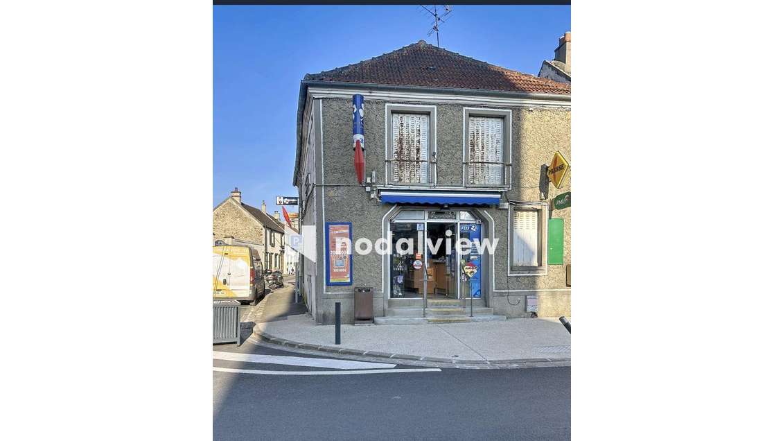 Vente murs commerciaux 139m² à Grisy-Suisnes