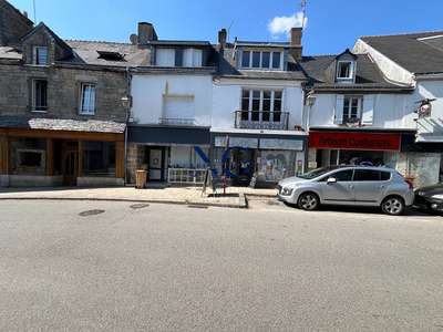 AV immeuble mixte de 300m² à Guémené sur Scorff