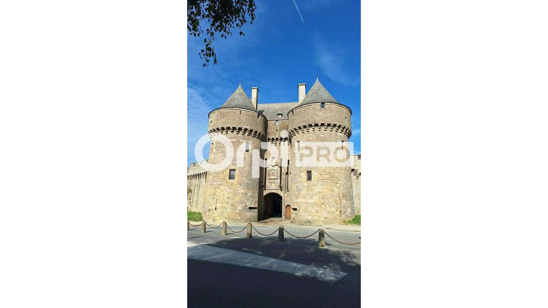A vendre local commercial 50m² à Guérande centre 