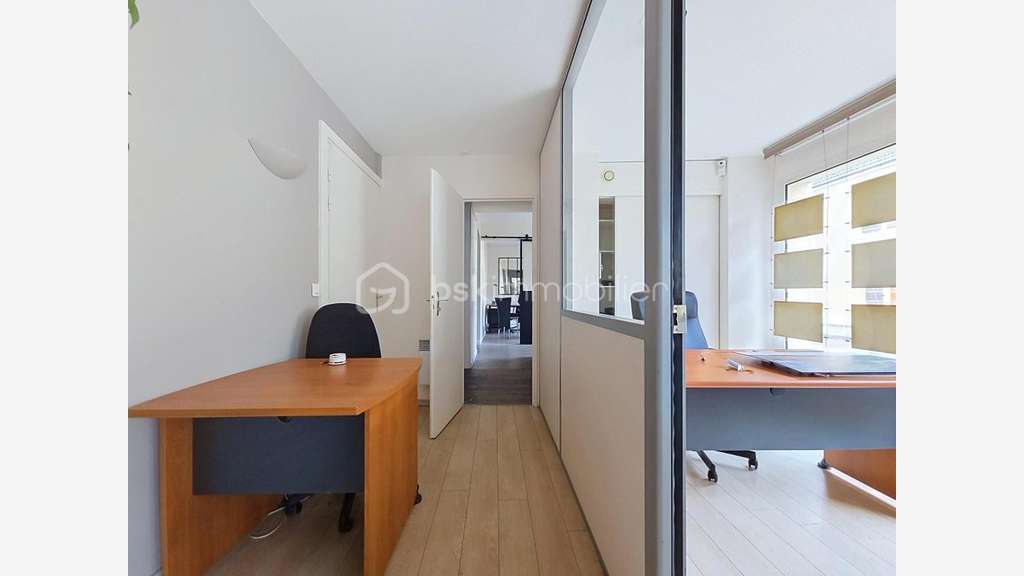 GUYANCOURT COEUR DE VILLE - Local commercial