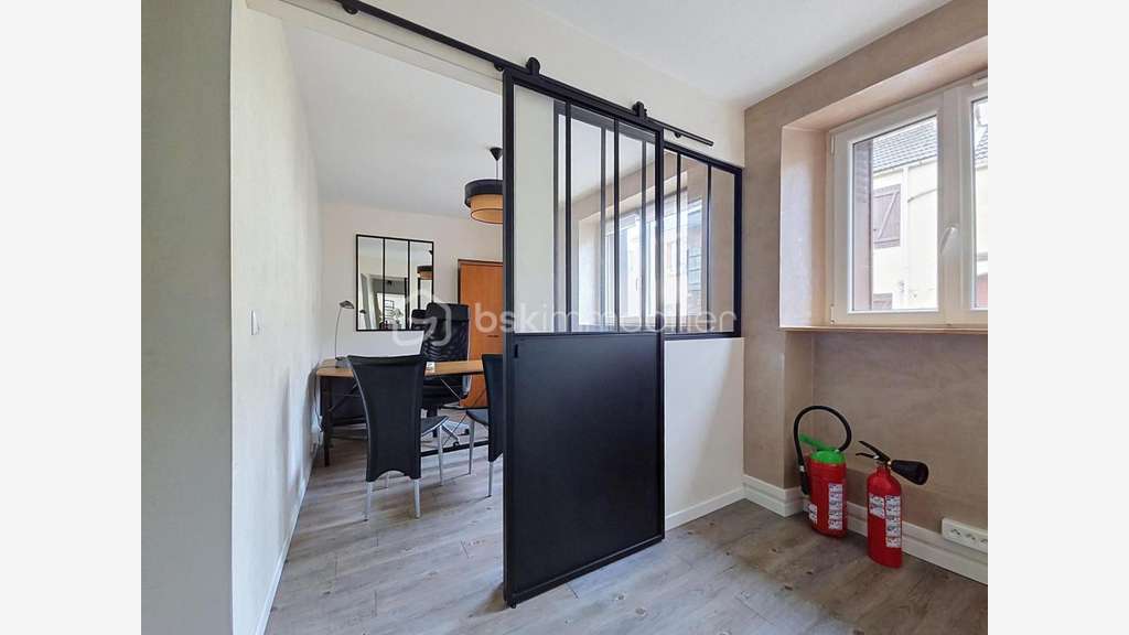 GUYANCOURT COEUR DE VILLE - Local commercial