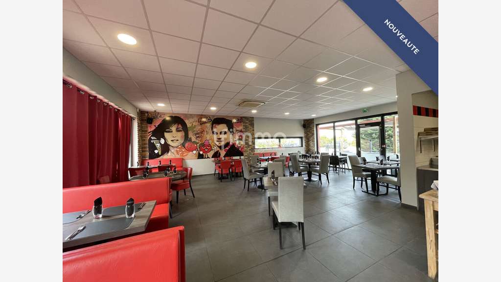 Fond de restaurant en zone d'activité