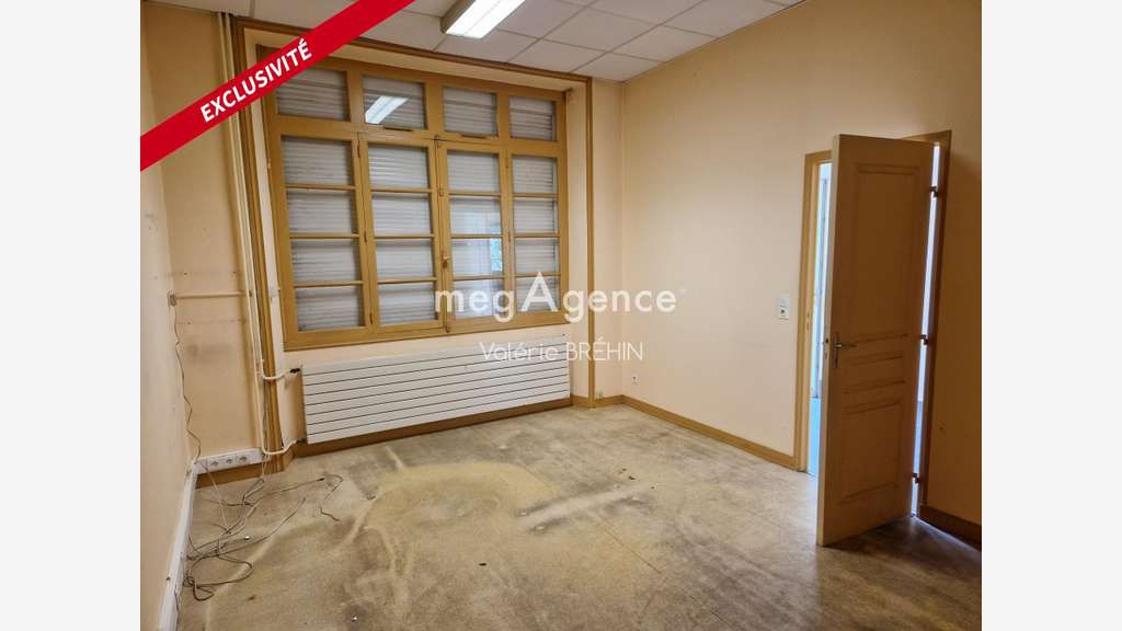 Vente immeuble 340m² à Hambers