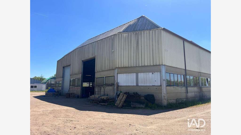 Vente local commercial de 1600m² à Hauconcourt