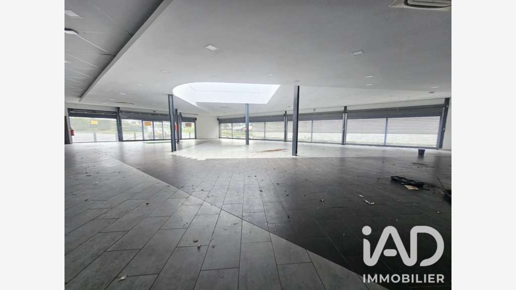 AV local commercial bureaux 115m² à Hénin-Beaumont