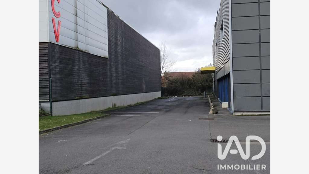 AV local commercial bureaux 115m² à Hénin-Beaumont
