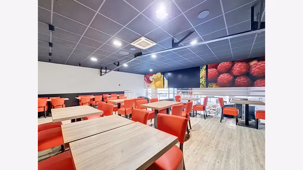 Hénin-Beaumont : local commercial de 563 m² en e