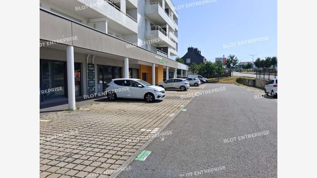 À VENDRE - LOCAL COMMERCIAL 130 m² - HENNEBONT