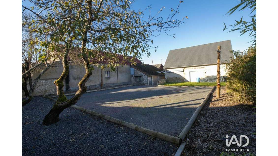 Murs commerciaux à Herbault