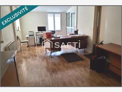 600 M² ENVIRON DE BATIMENTS
