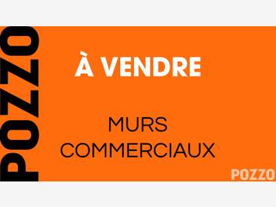 MURS à Vendre à l'entrée De HONFLEUR 240 M2 .