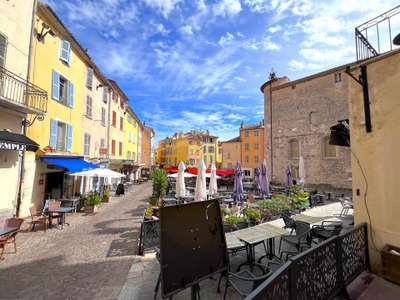 Vente Locaux commerciaux - Boutiques à Hyères