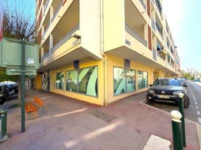 Vente Locaux commerciaux - Boutiques à Hyères