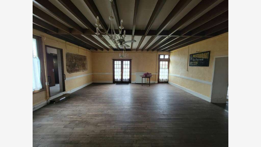 Ensemble immobilier 300m² à vendre à Ingrandes 