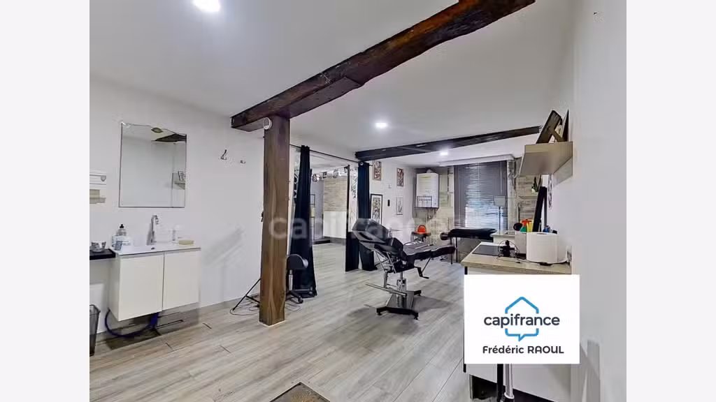 EMPLACEMENT CENTRE-VILLE - LOCAL COMMERCIAL 79 m²