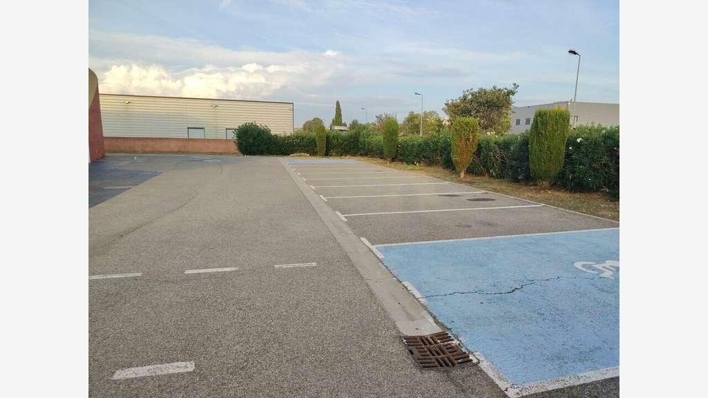 Vente Local Commercial 280 m² Istres