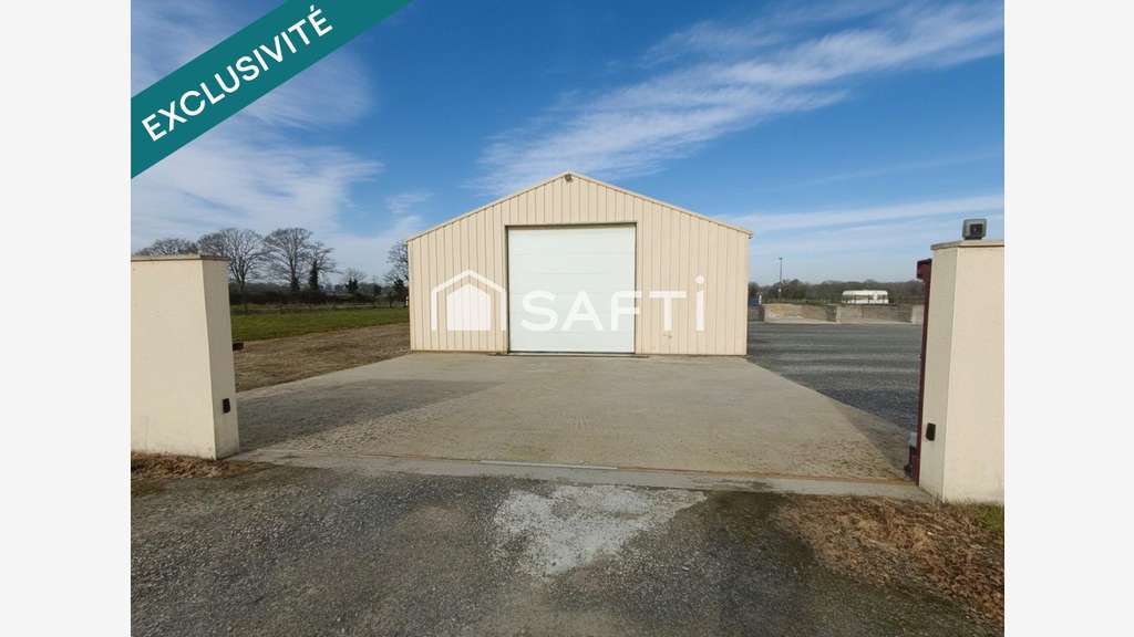 Local 370m² sur terrain de 2544m² ZA de Jans