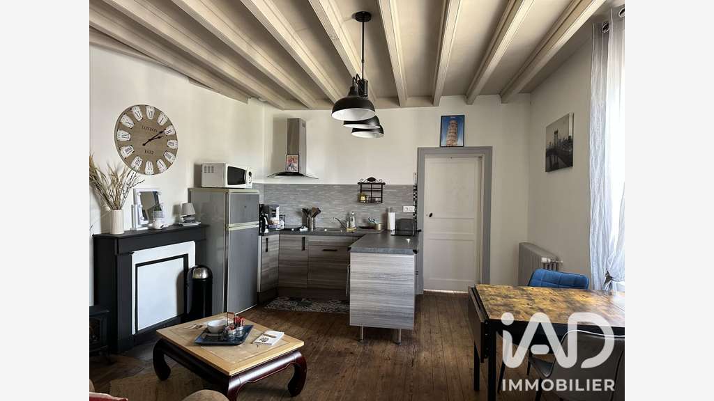 Vente immeuble de rapport idéalement situé à Jarzé