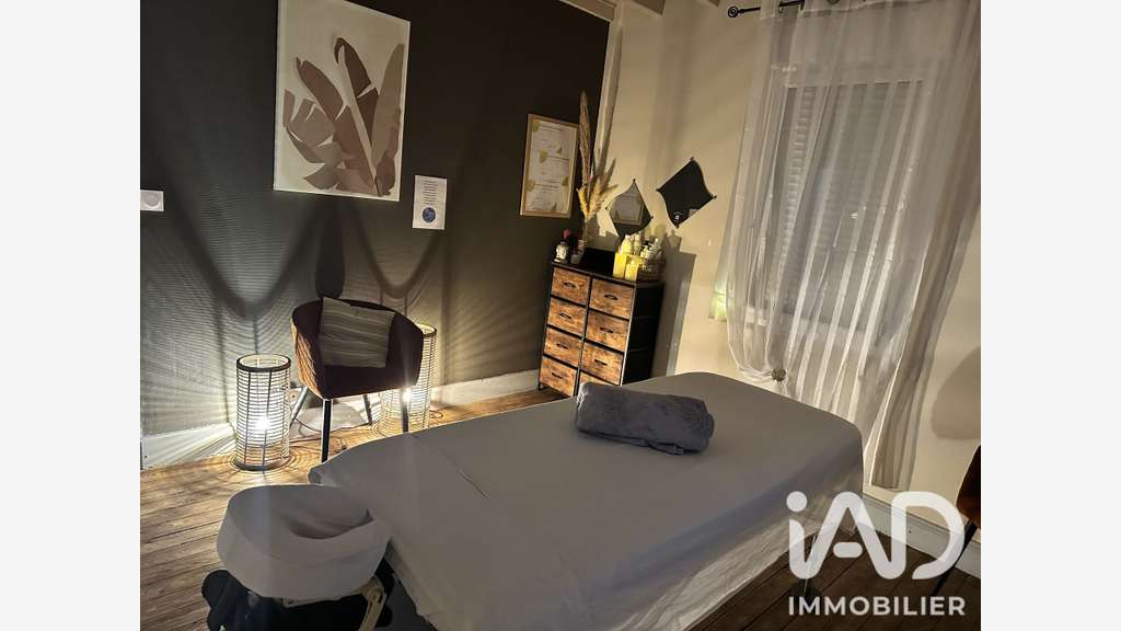 Vente immeuble de rapport idéalement situé à Jarzé