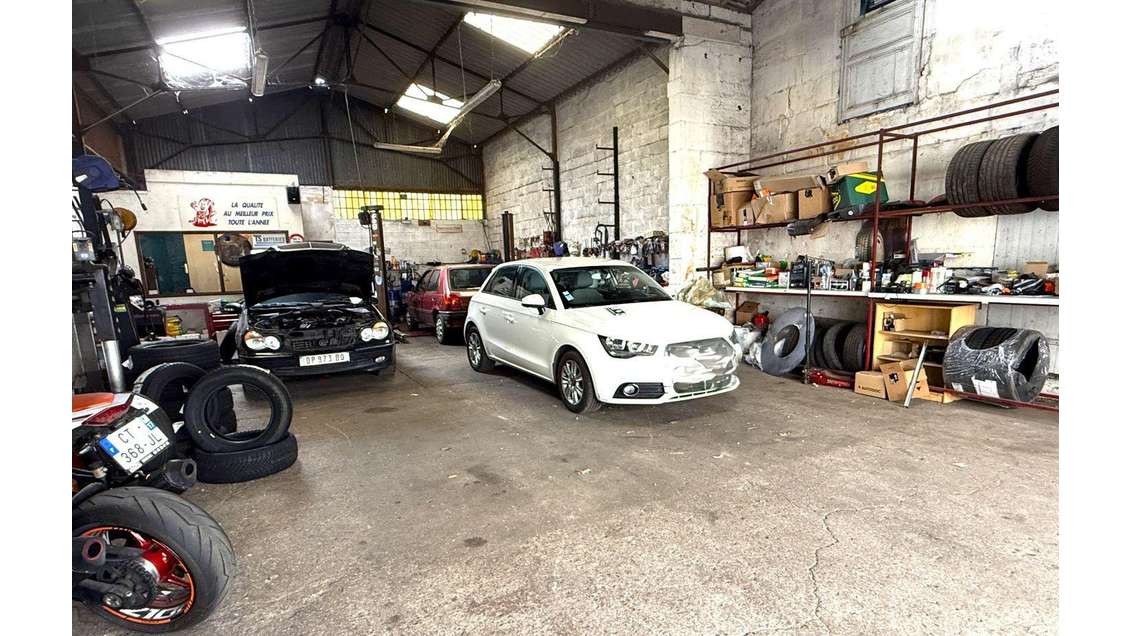 Vente Murs commerciaux de 275m² à Jonzac centre