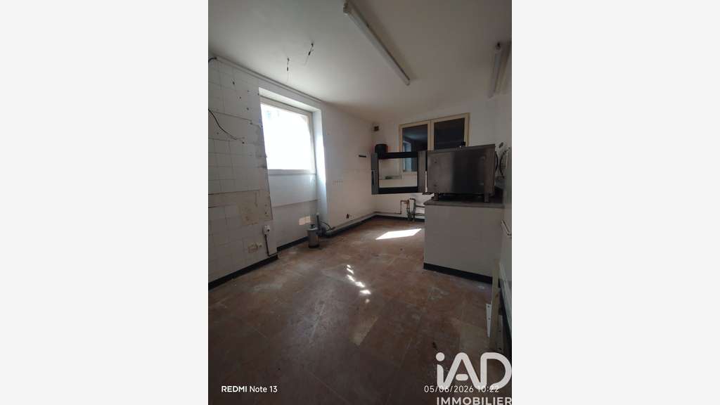 Vente murs commerciaux 132m² à Josnes