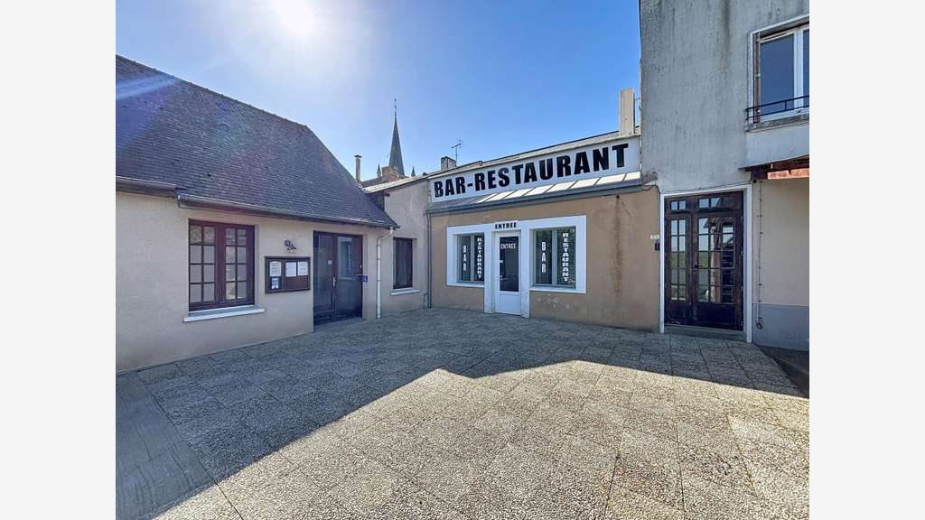 Vente murs commerciaux de 225m² à Joue en Charnie