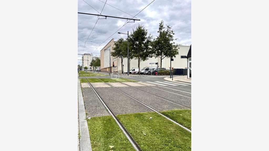 Vente local commercial avec étage, Joué-les-Tours
