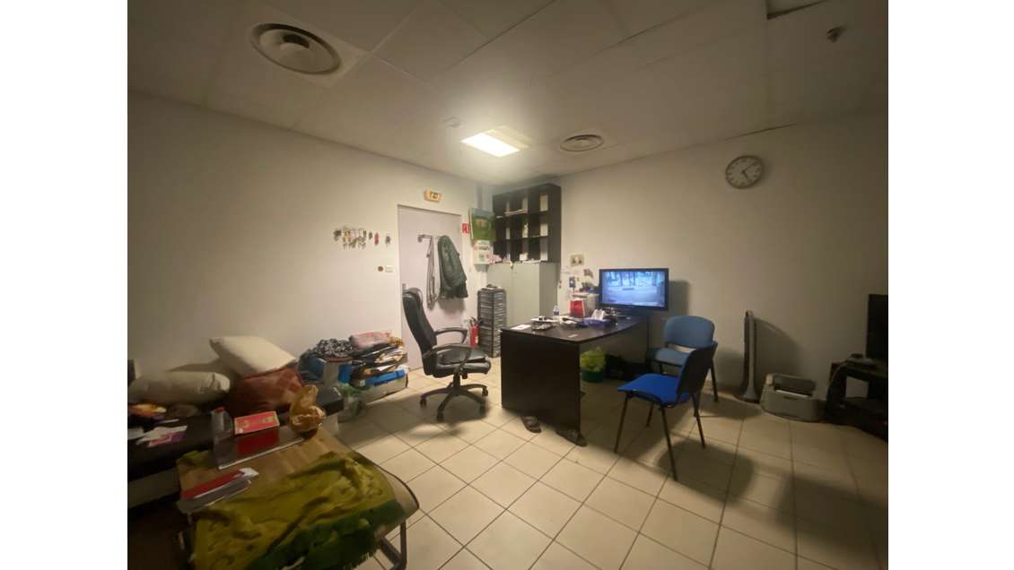 Local commercial dans le centre commercial de