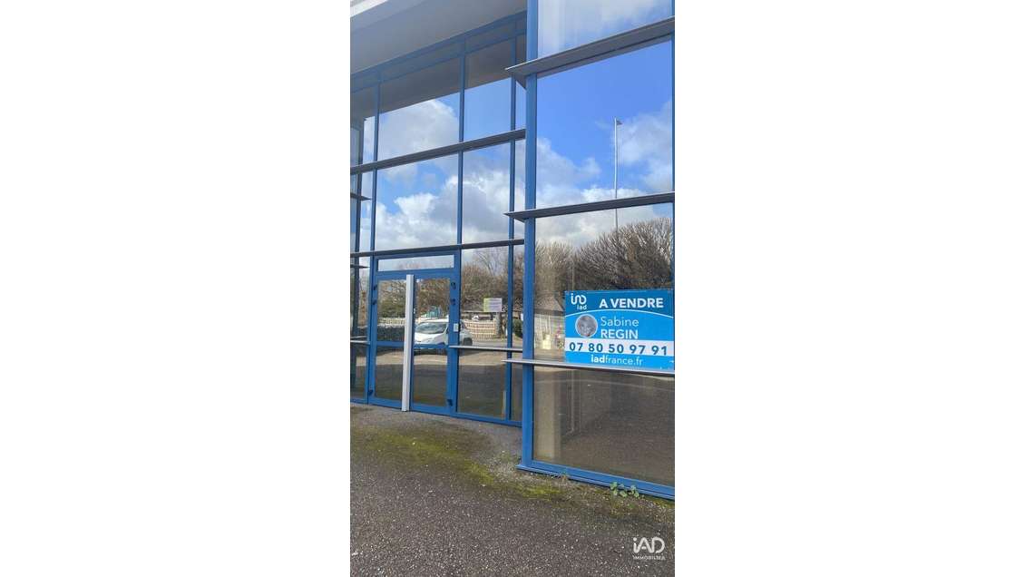 Murs commerciaux à Jouy-Aux-Arches