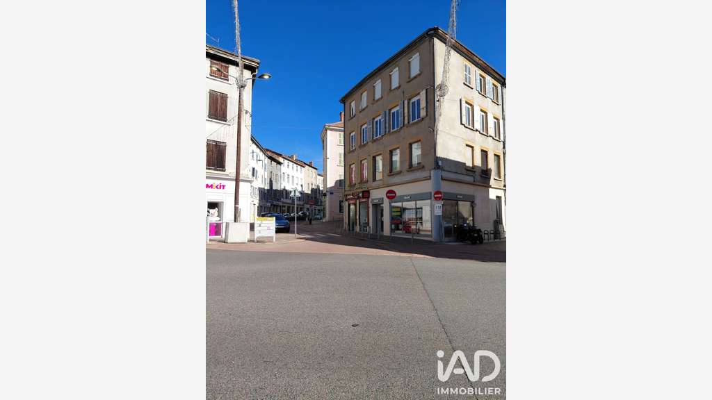 Vente murs commerciaux 83m² à  L'Arbresle centre