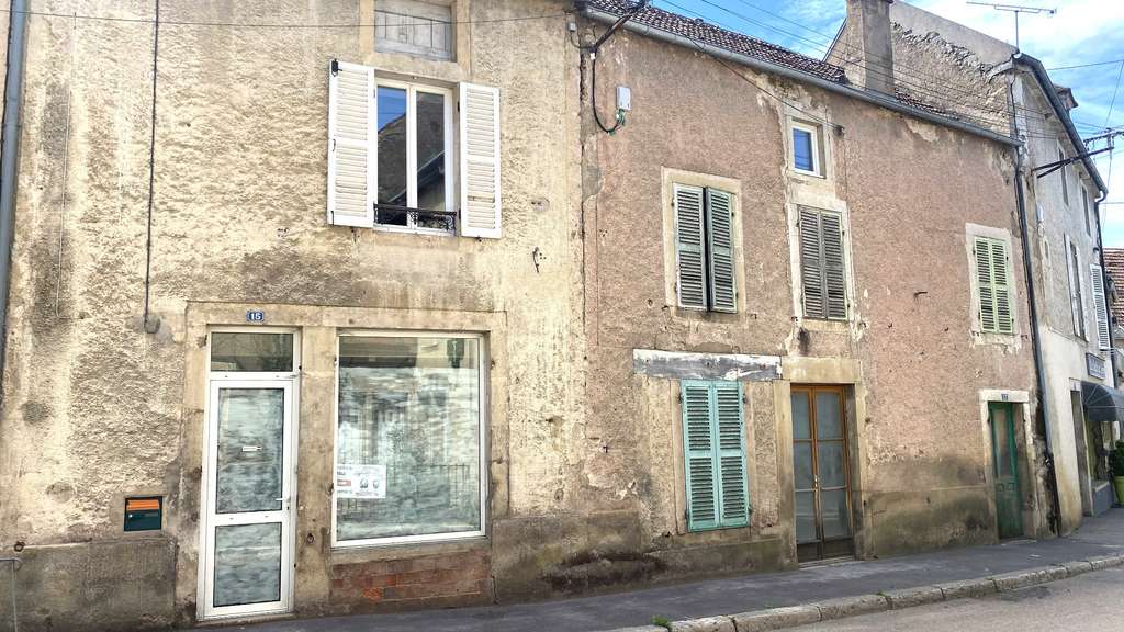 A vendre local 85m² excellente visibilité à L'Isle